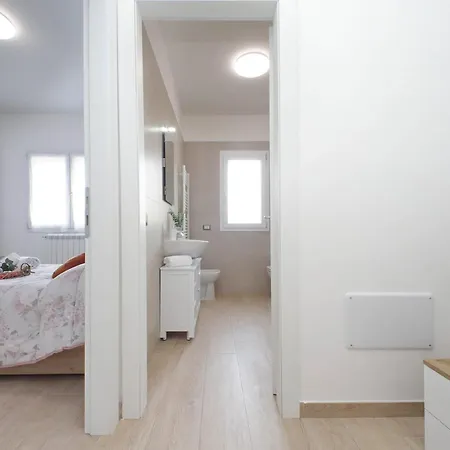 Apartment Andrea Home- Collegato A Roma E Aeroporto